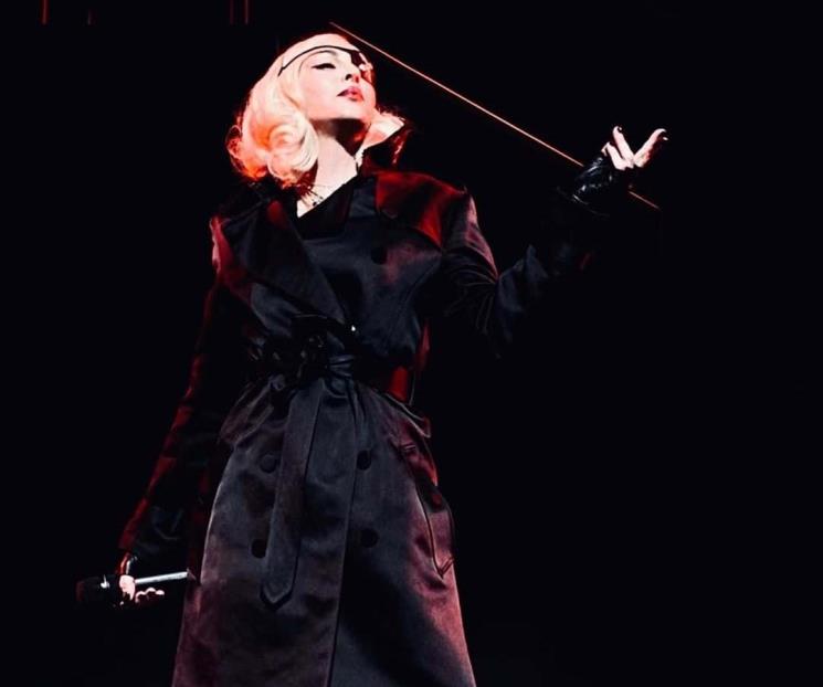 Termina Madonna su último concierto con ayuda de un bastón