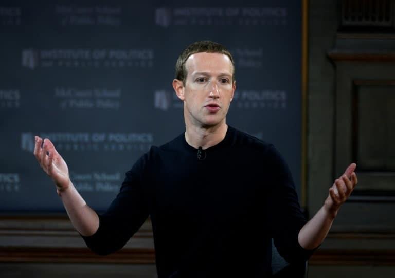 Zuckerberg respalda posibles regulaciones a redes sociales