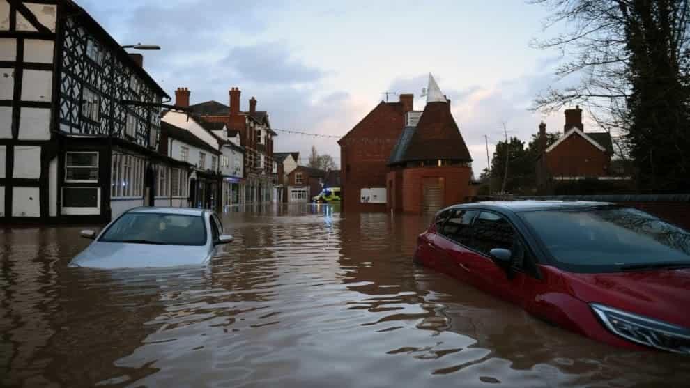 Reportan severas inundaciones en Inglaterra