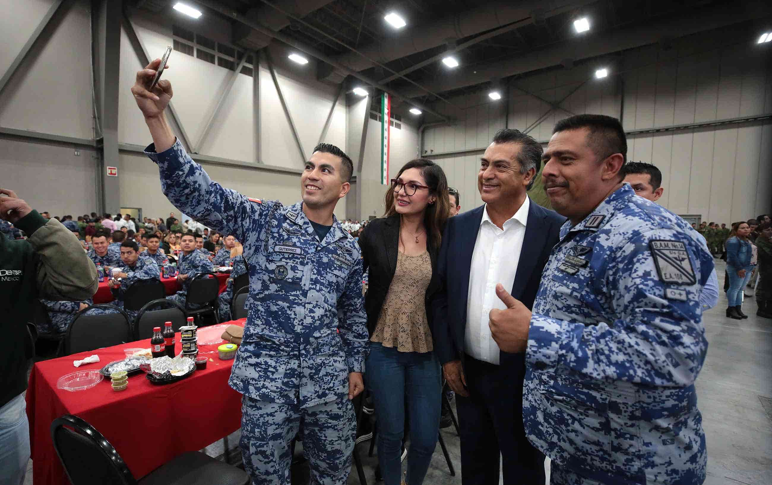 Rinden Honores A Ejército Mexicano En Su Día