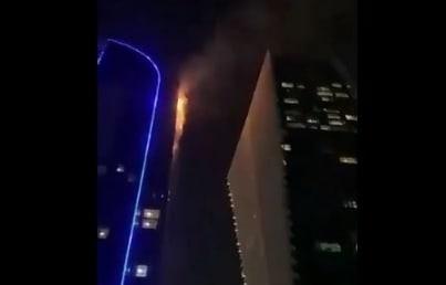Se incendia Duja Tower, edificio icónico en Dubai