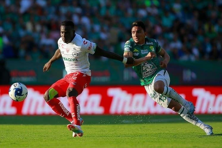 León derrota 2-1 a Necaxa