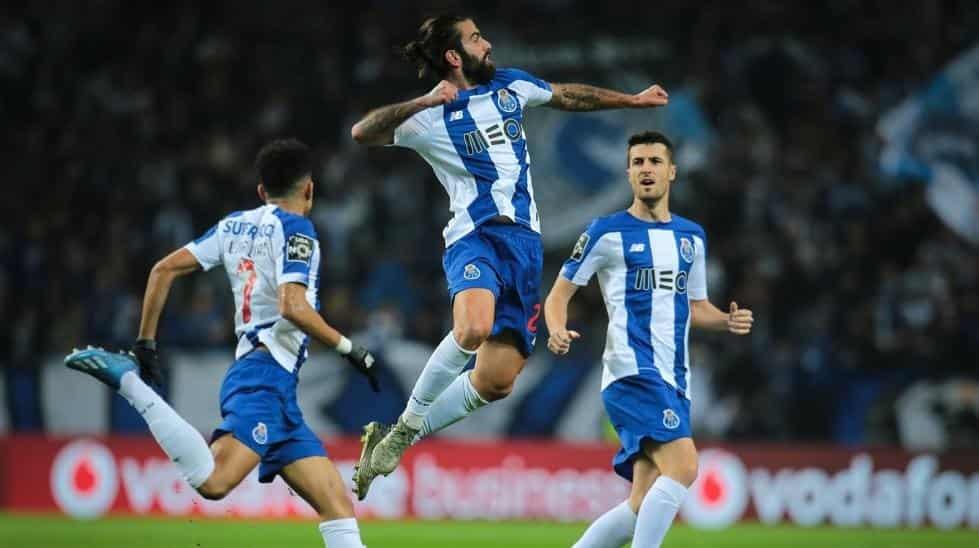 Porto vence y es nuevo líder de la Primeira Liga