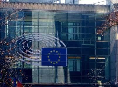 UE aprueba directrices para negociación tras Brexit