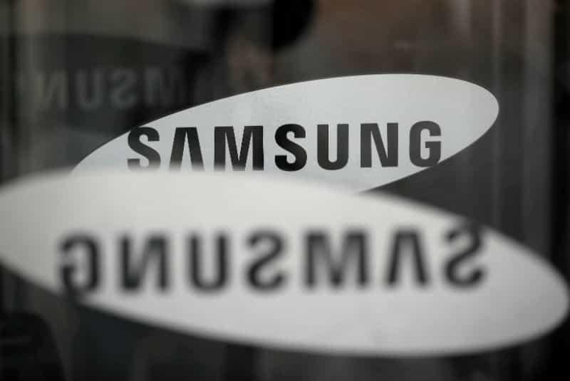 Samsung cierra fábrica de teléfonos por coronavirus