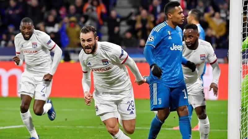 Lyon sorprende a Juve en Champions League