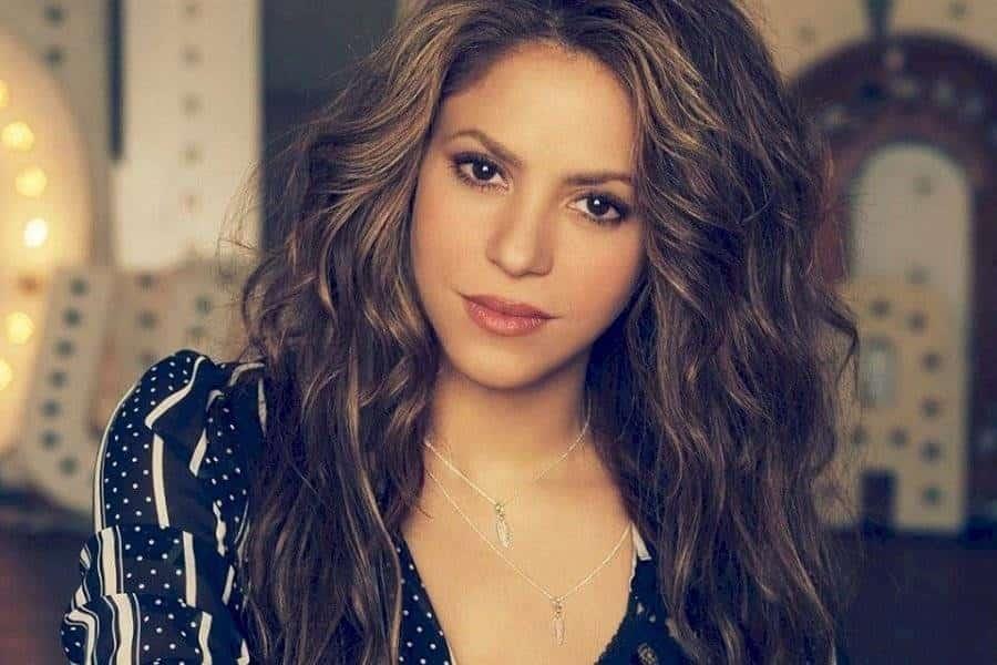 Filtran foto de Shakira con celulitis; fans la defienden