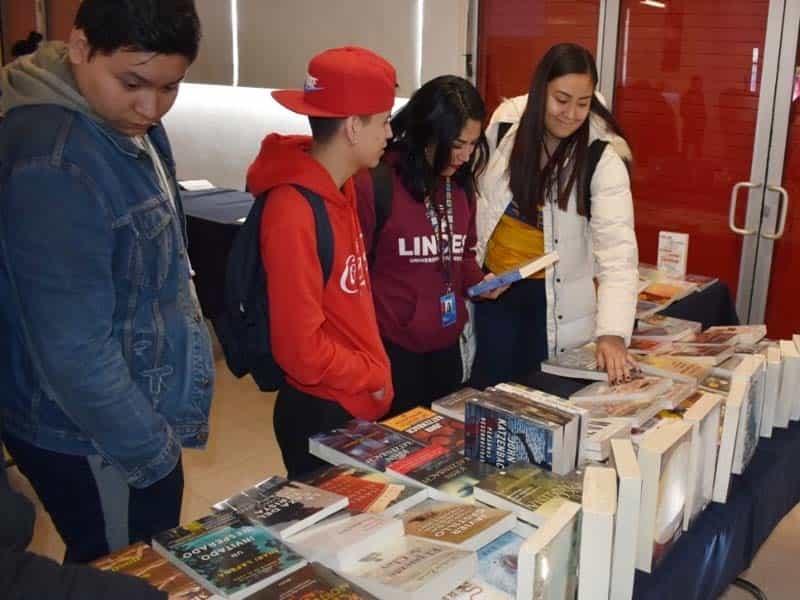 Gran respuesta a la Feria del Libro UN