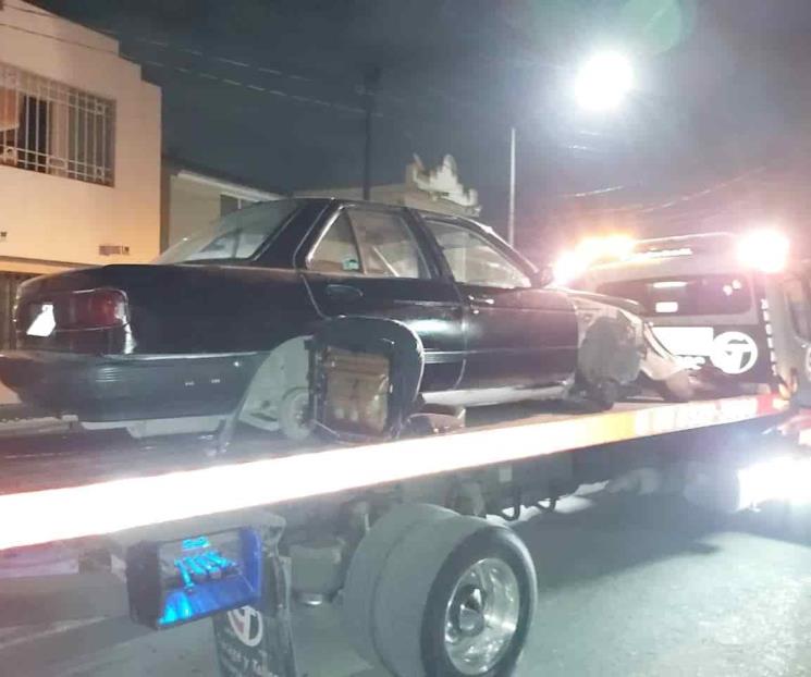 Recuperan auto robado, en cateo en Apodaca
