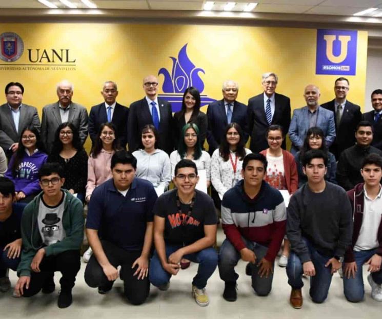 Fundación BBVA beca a alumnos de la UANL
