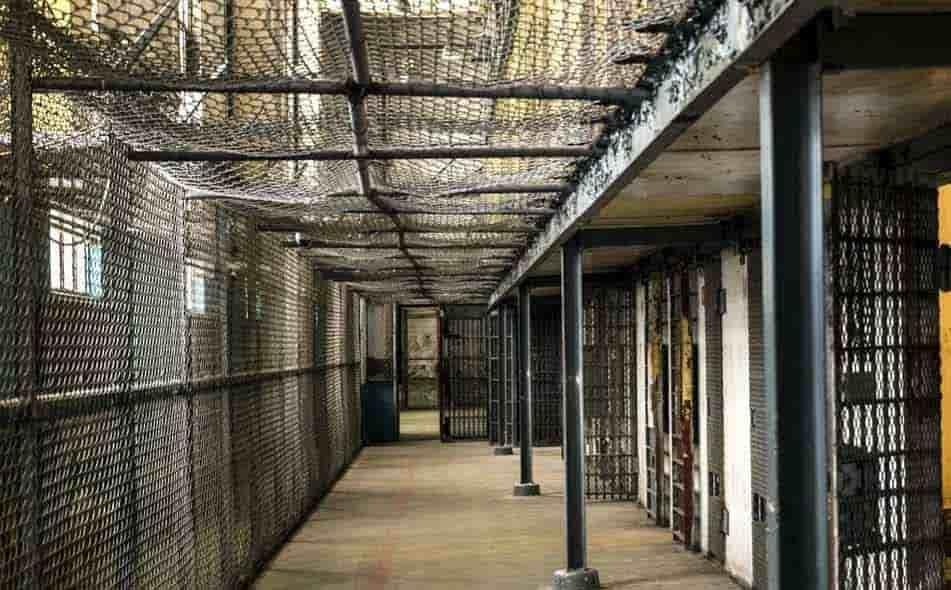 Liberan más de mil prisioneros en Nueva Jersey