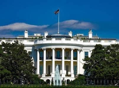 La Casa Blanca estrena cuarto jefe de gabinete