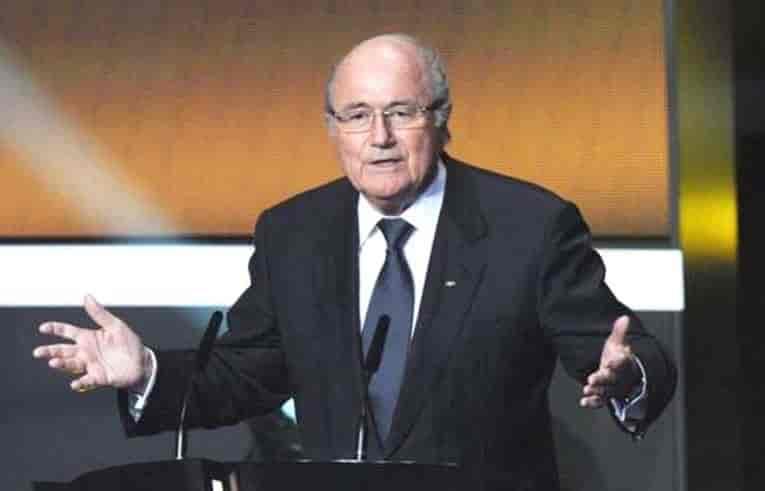 Blatter podría librar demanda por corrupción