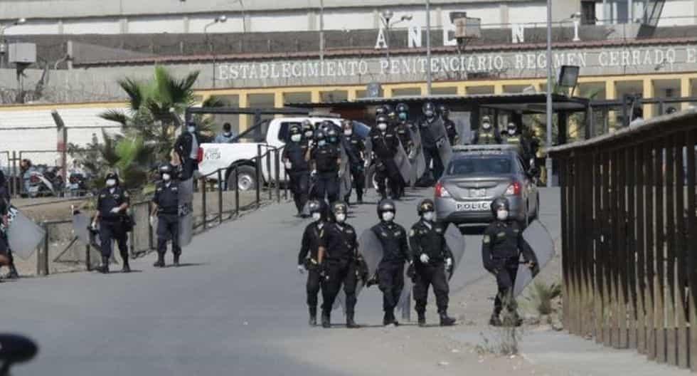 Arman motín presos de Perú