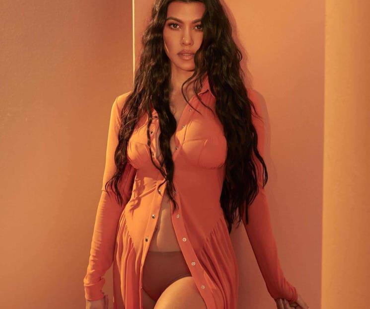 Kourtney Kardashian levanta sospechas de embarazo