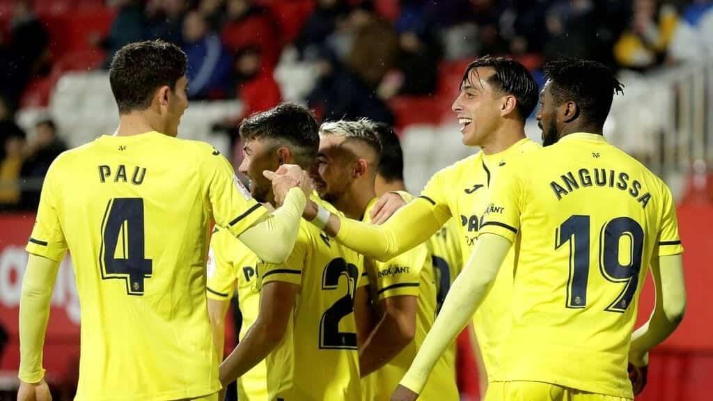 Se reducen jugadores del Villareal sueldo