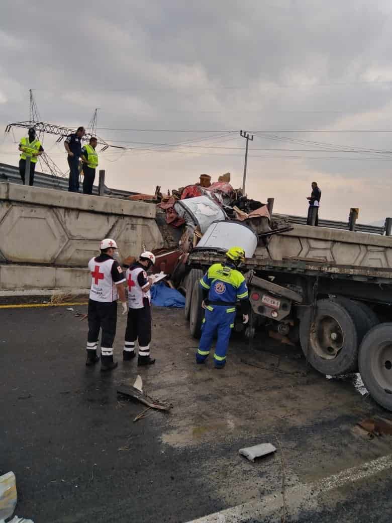 Muere Trailero En Carretera Saltillo