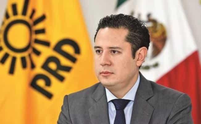 Presenta PRD denuncia contra AMLO por créditos