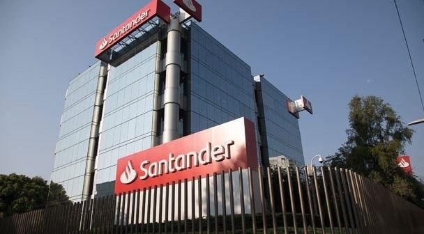 Utilidad de Santander crece 2.3 por ciento