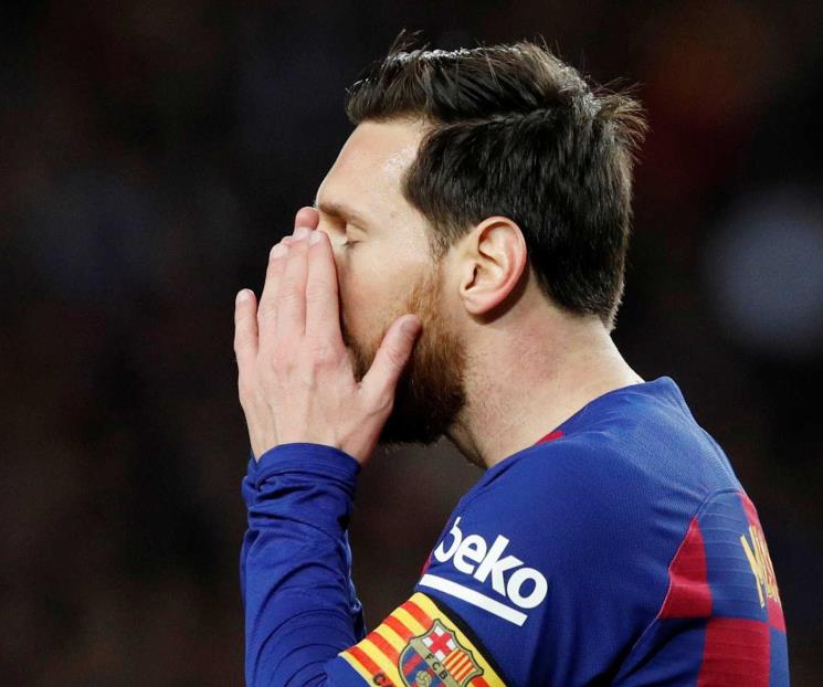 Messi seguirá en el Barça: Kun Agüero