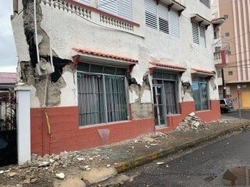 Sismo de 5.2 en Puerto Rico provoca caídas de estructuras