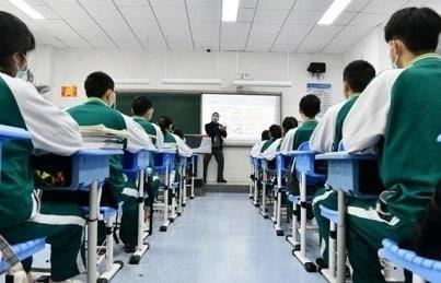 Mueren súbitamente dos alumnos en China tras regreso a clase