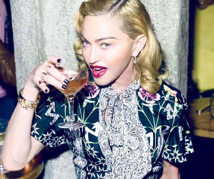 Madonna sale de fiesta