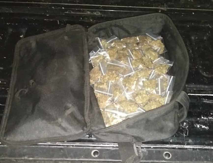 El joven detenido llevaba 70 dosis de marihuana