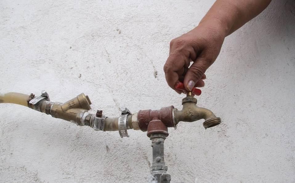 Anuncia AYD suspensión del suministro de agua en Escobedo