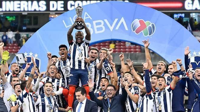 Liga MX recuerda título rayado; afición crema despotrica