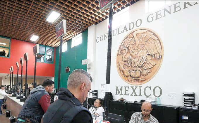 Reanudan actividades en consulados de México en EU