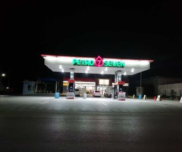 Asalta gasolinera en Cadereyta