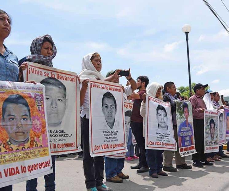 Órdenes de aprehensión a servidores implicados en Ayotzinapa