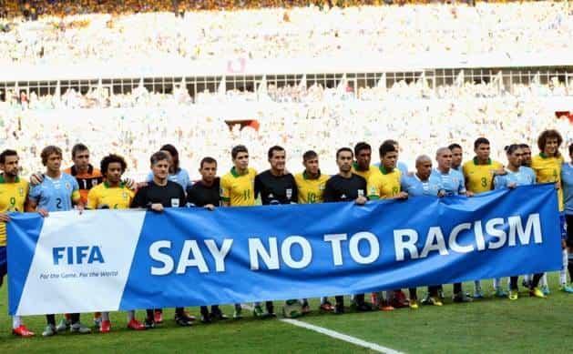 FIFA abierta a expresiones en contra del racismo