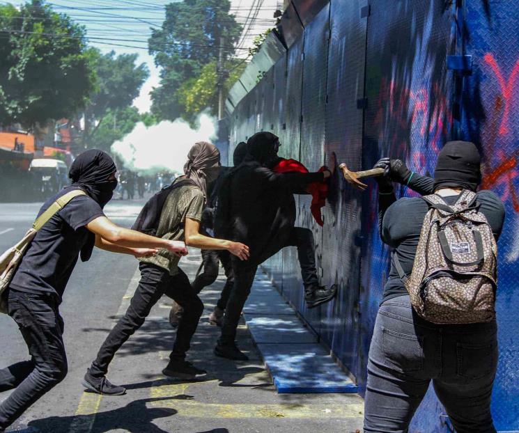 Tras protesta, Seguridad capitalina reporta 11 lesionados