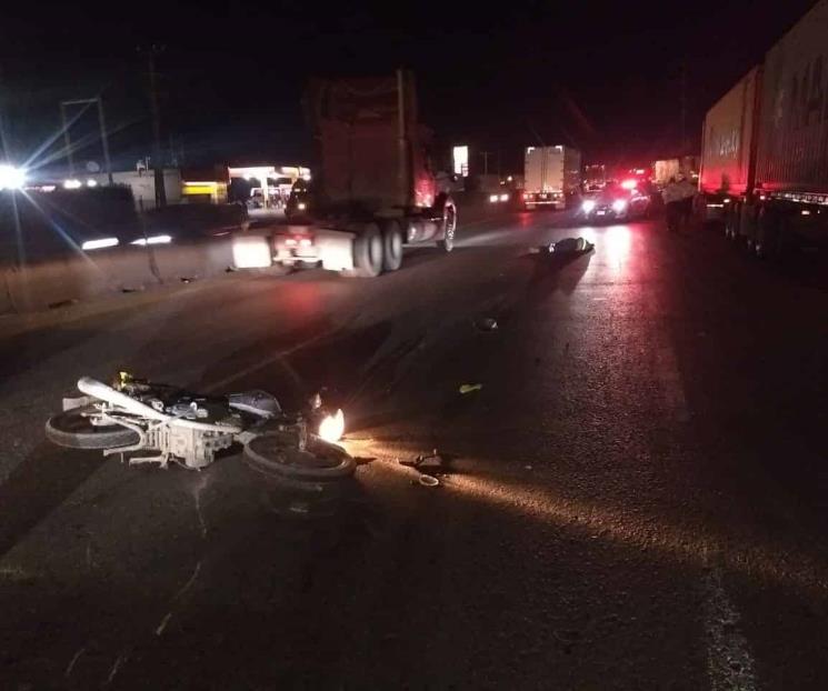 Muere motociclista arrollado en Escobedo