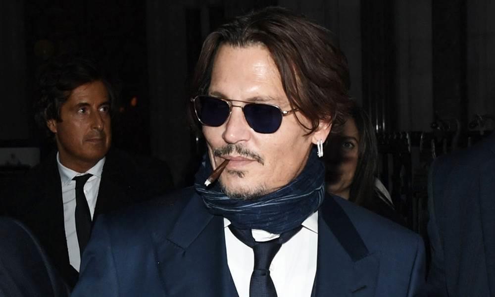 Aceptan demanda por difamación de Johnny Depp