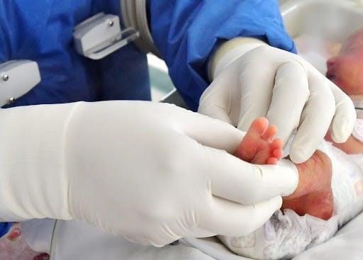 Nace primer bebé de paciente con Covid-19 en Jalisco