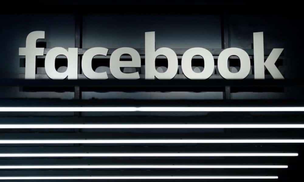 Facebook considera prohibir anuncios políticos