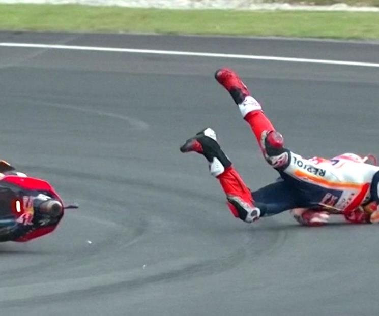 Marc Márquez sufre caída en plena carrera de Moto GP