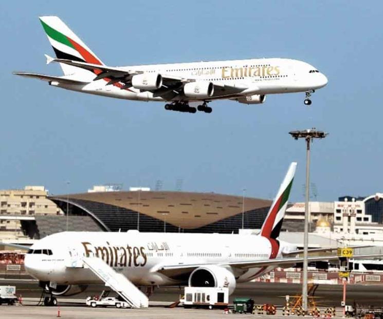 Aerolínea Emirates cubrirá gastos por Covid de sus pasajeros