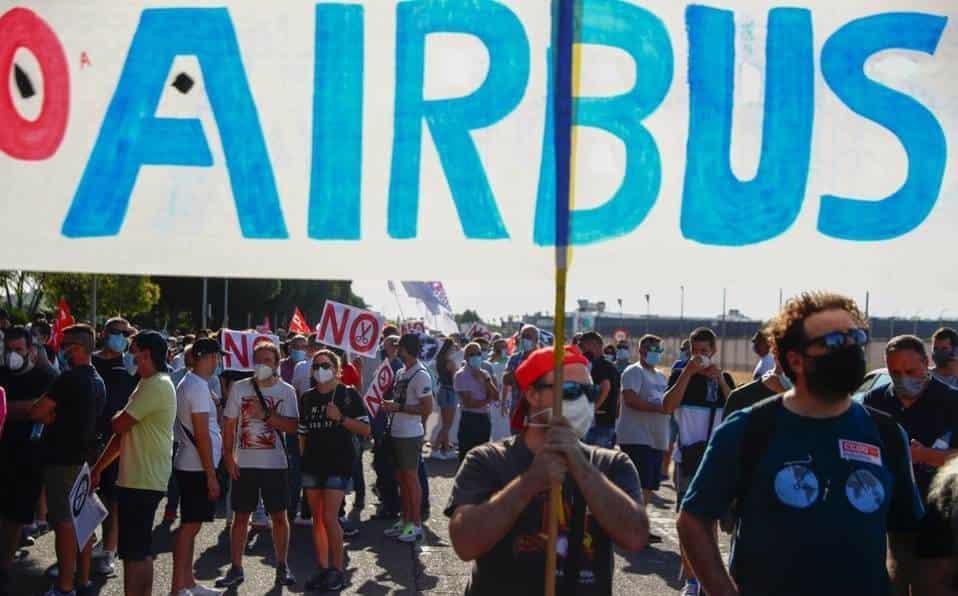 Protestan trabajadores de Airbus por recortes