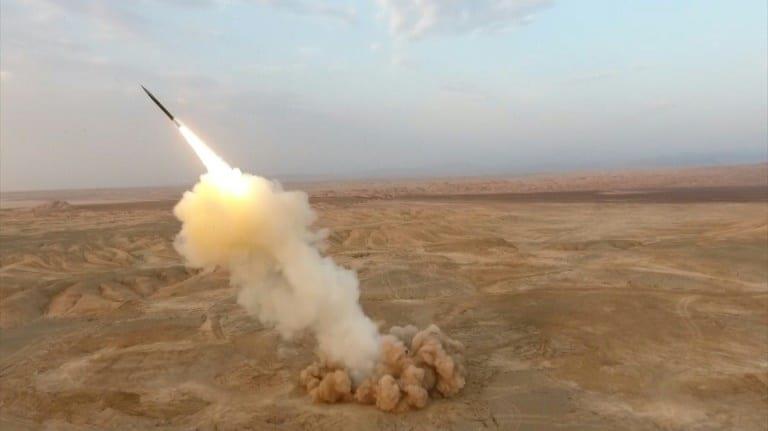 Dispara Irán misiles desde silos subterráneos