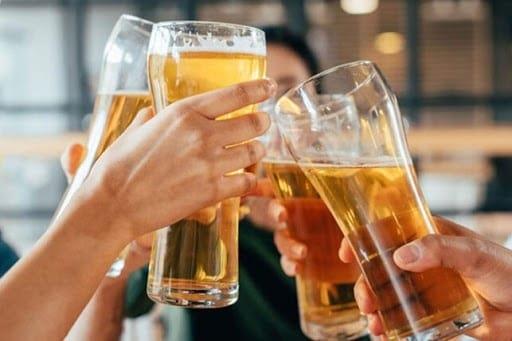 Mexicanos gastan 850 pesos en cerveza al año