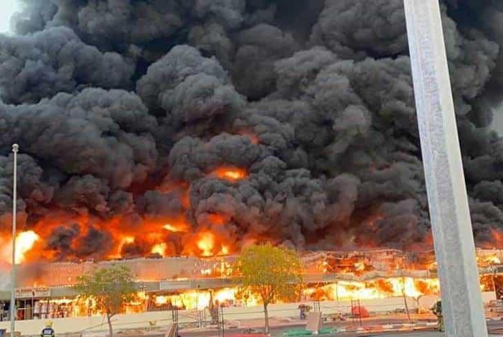 Se incendia mercado en EAU