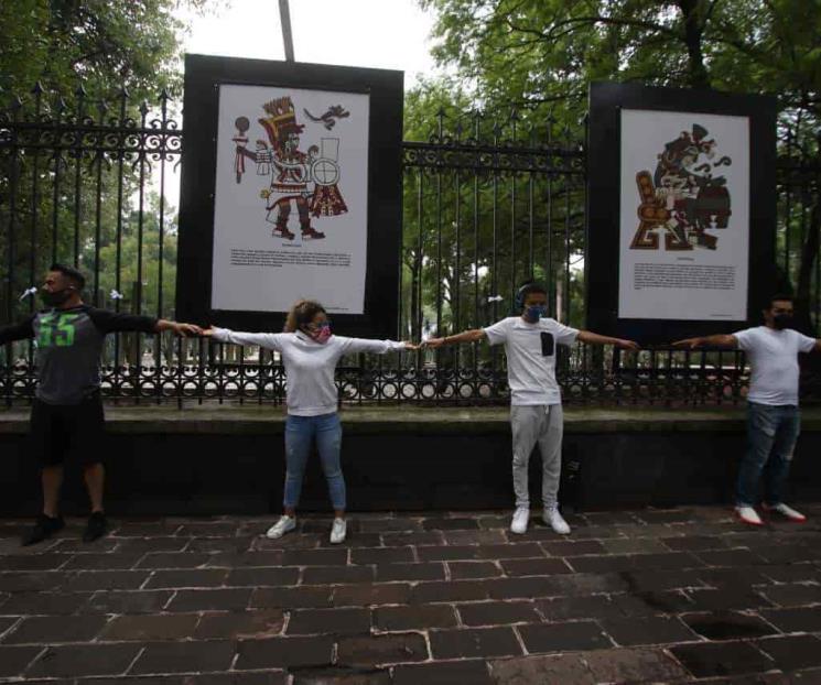 Hacen cadena humana, en defensa de Chapultepec