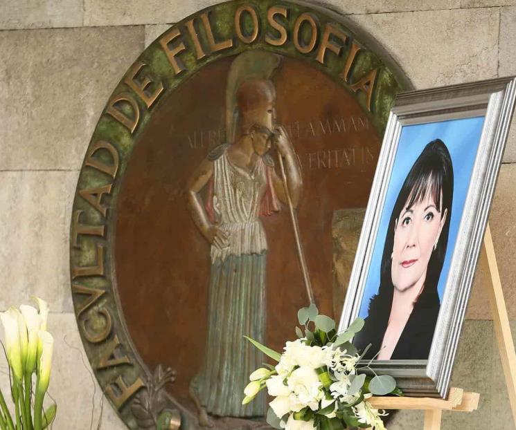 Honra UANL la memoria de Alejandra Rangel Hinojosa