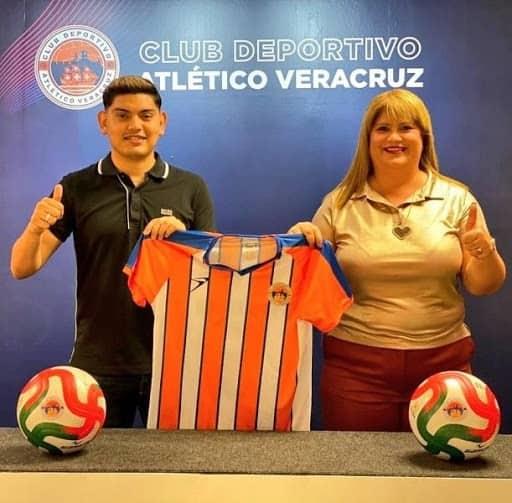 Espericueta jugará en la Liga de Balompié Mexicano