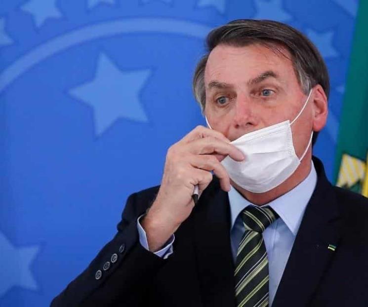 Amenaza Bolsonaro con golpear a reportero