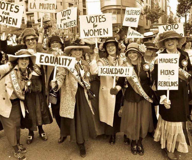 Conmemora EU 100 años del voto de la mujer